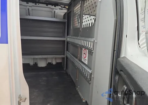 2022 Chevrolet Express G2500 из США, поврежденный, VIN 1GCWGAFP6N1181980